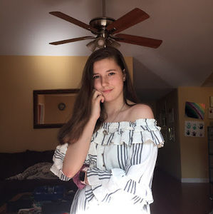 Meet your Posher, Haylee